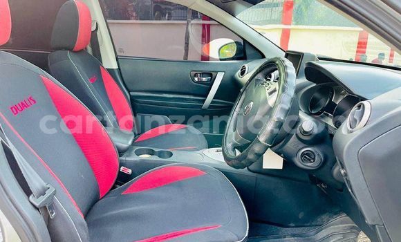 Nunua Ilio tumika Nissan Dualis Fedha Gari ndani ya Mwanza nchini Mwanza Nunua Ilio tumika Nissan Dualis Fedha Gari ndani ya Mwanza nchini Mwanza