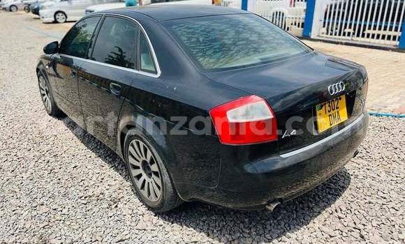 Nunua Ilio tumika Audi A4 Nyeusi Gari ndani ya Mwanza nchini Mwanza