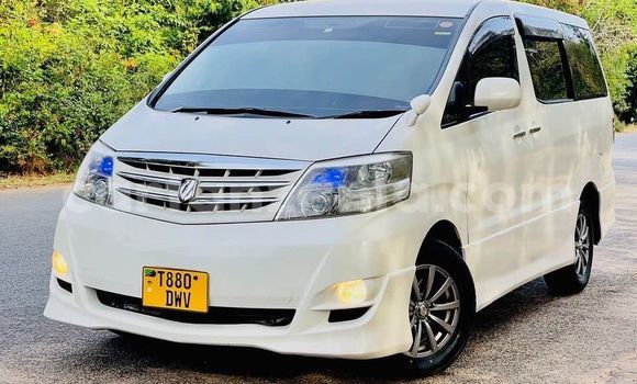Nunua Ilio tumika Toyota Alphard Nyeupe Gari ndani ya Mwanza nchini Mwanza