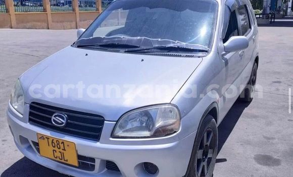 Buy Used Suzuki Swift Silver Car in Mwanza in Mwanza Buy Used Suzuki Swift Silver Car in Mwanza in Mwanza