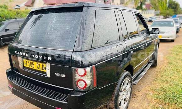Nunua Ilio tumika Land Rover Range Rover Vogue Nyeusi Gari ndani ya Mwanza nchini Mwanza Nunua Ilio tumika Land Rover Range Rover Vogue Nyeusi Gari ndani ya Mwanza nchini Mwanza