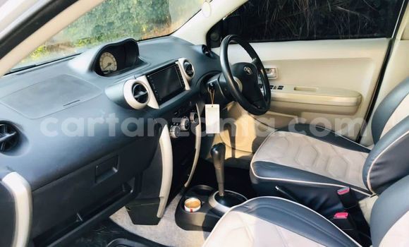 Nunua Ilio tumika Toyota IST Fedha Gari ndani ya Mwanza nchini Mwanza Nunua Ilio tumika Toyota IST Fedha Gari ndani ya Mwanza nchini Mwanza