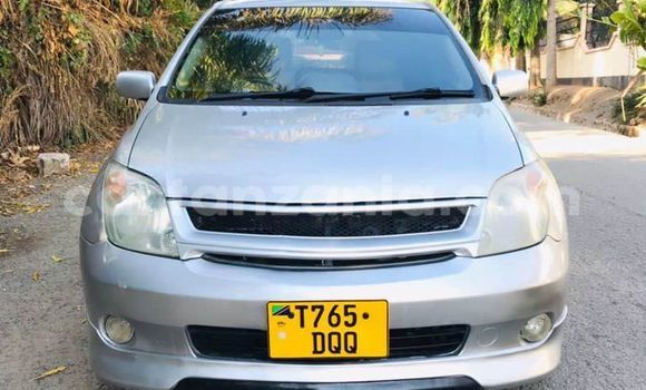 Nunua Ilio tumika Toyota IST Fedha Gari ndani ya Mwanza nchini Mwanza Nunua Ilio tumika Toyota IST Fedha Gari ndani ya Mwanza nchini Mwanza