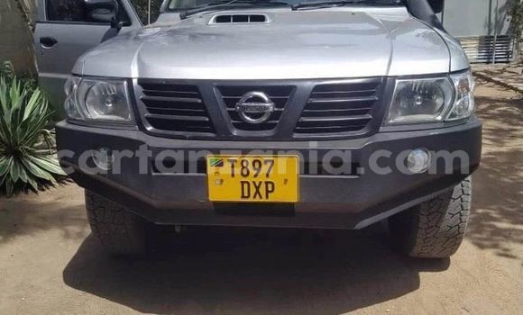 Nunua Ilio tumika Nissan Patrol Fedha Gari ndani ya Mwanza nchini Mwanza