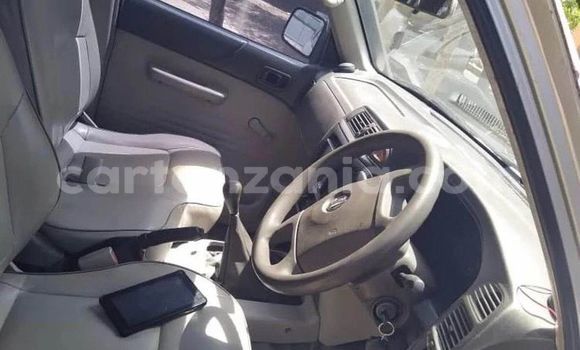 Nunua Ilio tumika Nissan Patrol Fedha Gari ndani ya Mwanza nchini Mwanza Nunua Ilio tumika Nissan Patrol Fedha Gari ndani ya Mwanza nchini Mwanza