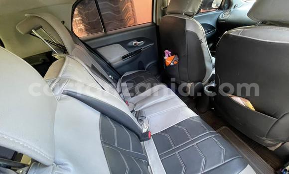 Nunua Ilio tumika Toyota IST Nyeupe Gari ndani ya Dar es Salaam nchini Dar es Salaam Nunua Ilio tumika Toyota IST Nyeupe Gari ndani ya Dar es Salaam nchini Dar es Salaam