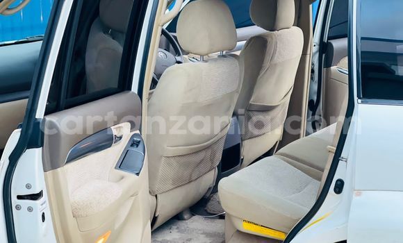Nunua Ilio tumika Toyota Prado Nyeupe Gari ndani ya Dar es Salaam nchini Dar es Salaam Nunua Ilio tumika Toyota Prado Nyeupe Gari ndani ya Dar es Salaam nchini Dar es Salaam