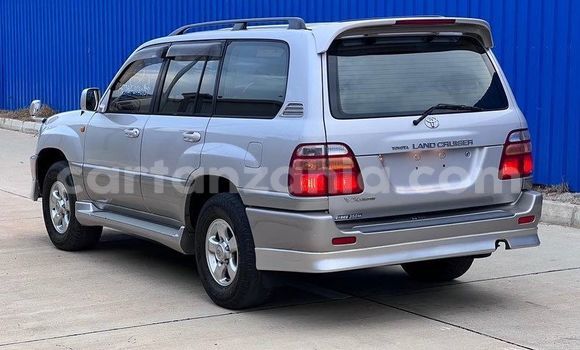 Nunua Imported Toyota Land Cruiser Fedha Gari ndani ya Dar es Salaam nchini Dar es Salaam Nunua Imported Toyota Land Cruiser Fedha Gari ndani ya Dar es Salaam nchini Dar es Salaam