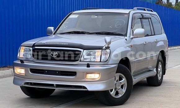Nunua Imported Toyota Land Cruiser Fedha Gari ndani ya Dar es Salaam nchini Dar es Salaam Nunua Imported Toyota Land Cruiser Fedha Gari ndani ya Dar es Salaam nchini Dar es Salaam