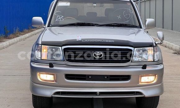 Nunua Imported Toyota Land Cruiser Fedha Gari ndani ya Dar es Salaam nchini Dar es Salaam Nunua Imported Toyota Land Cruiser Fedha Gari ndani ya Dar es Salaam nchini Dar es Salaam