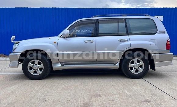 Nunua Imported Toyota Land Cruiser Fedha Gari ndani ya Dar es Salaam nchini Dar es Salaam Nunua Imported Toyota Land Cruiser Fedha Gari ndani ya Dar es Salaam nchini Dar es Salaam