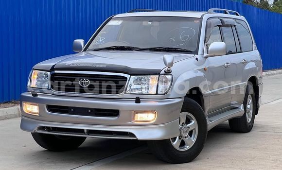 Nunua Imported Toyota Land Cruiser Fedha Gari ndani ya Dar es Salaam nchini Dar es Salaam Nunua Imported Toyota Land Cruiser Fedha Gari ndani ya Dar es Salaam nchini Dar es Salaam