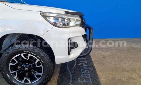 Buy Used Toyota Hilux White Car in Arusha in Arusha Buy Used Toyota Hilux White Car in Arusha in Arusha
