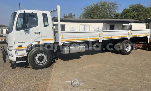 Buy Used Mitsubishi Fuso Fighter White Truck in Babati Rural in Manyara Buy Used Mitsubishi Fuso Fighter White Truck in Babati Rural in Manyara
