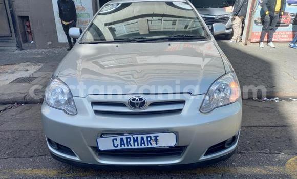 Nunua Ilio tumika Toyota Runx Fedha Gari ndani ya Arusha nchini Arusha