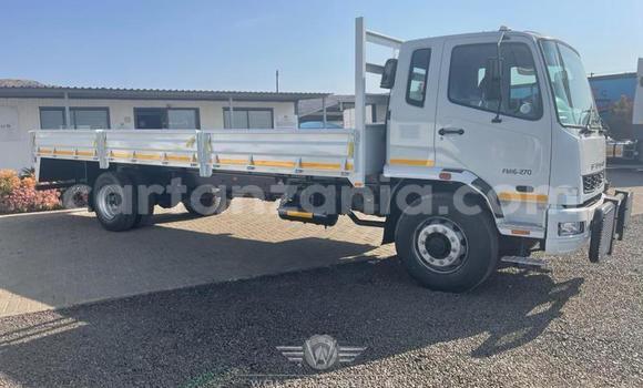 Buy Used Mitsubishi Fuso Fighter White Truck in Arusha in Arusha Buy Used Mitsubishi Fuso Fighter White Truck in Arusha in Arusha