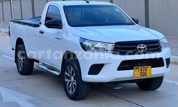 Nunua Ilio tumika Toyota Hilux Nyeupe Gari ndani ya Dar es Salaam nchini Dar es Salaam Nunua Ilio tumika Toyota Hilux Nyeupe Gari ndani ya Dar es Salaam nchini Dar es Salaam