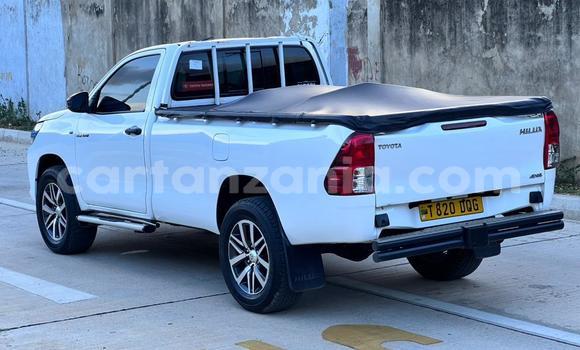 Nunua Ilio tumika Toyota Hilux Nyeupe Gari ndani ya Dar es Salaam nchini Dar es Salaam Nunua Ilio tumika Toyota Hilux Nyeupe Gari ndani ya Dar es Salaam nchini Dar es Salaam