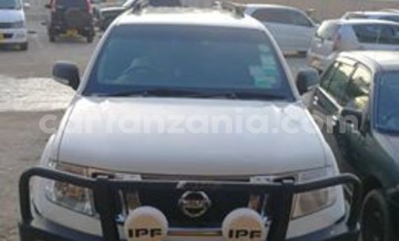 Nunua Ilio tumika Nissan Pathfinder Nyeupe Gari ndani ya Dar es Salaam nchini Dar es Salaam Nunua Ilio tumika Nissan Pathfinder Nyeupe Gari ndani ya Dar es Salaam nchini Dar es Salaam