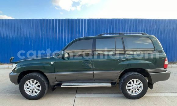 Buy Used Toyota Land Cruiser Green Car in Dar es Salaam in Dar es Salaam