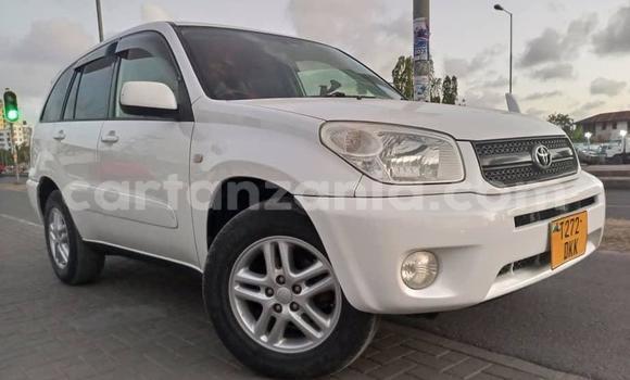 Buy Used Toyota RAV4 White Car in Dar es Salaam in Dar es Salaam