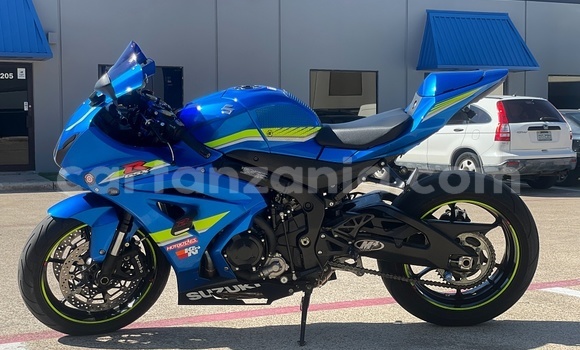 Buy Used Suzuki GSXR Blue Bike in Dar es Salaam in Dar es Salaam Buy Used Suzuki GSXR Blue Bike in Dar es Salaam in Dar es Salaam
