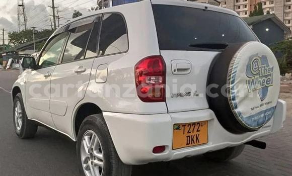 Nunua Ilio tumika Toyota RAV4 Nyeupe Gari ndani ya Dar es Salaam nchini Dar es Salaam Nunua Ilio tumika Toyota RAV4 Nyeupe Gari ndani ya Dar es Salaam nchini Dar es Salaam