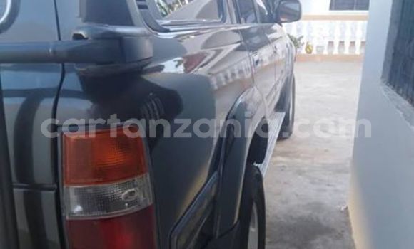 Nunua Ilio tumika Toyota Land Cruiser Nyingine Gari ndani ya Dar es Salaam nchini Dar es Salaam Nunua Ilio tumika Toyota Land Cruiser Nyingine Gari ndani ya Dar es Salaam nchini Dar es Salaam