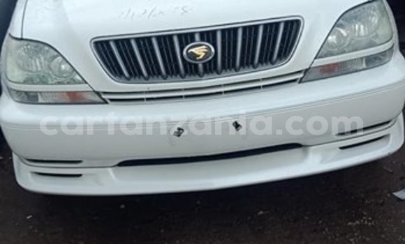 Nunua Ilio tumika Toyota Harrier Nyeupe Gari ndani ya Dar es Salaam nchini Dar es Salaam Nunua Ilio tumika Toyota Harrier Nyeupe Gari ndani ya Dar es Salaam nchini Dar es Salaam