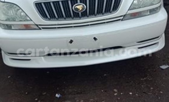 Nunua Ilio tumika Toyota Harrier Nyeupe Gari ndani ya Dar es Salaam nchini Dar es Salaam Nunua Ilio tumika Toyota Harrier Nyeupe Gari ndani ya Dar es Salaam nchini Dar es Salaam