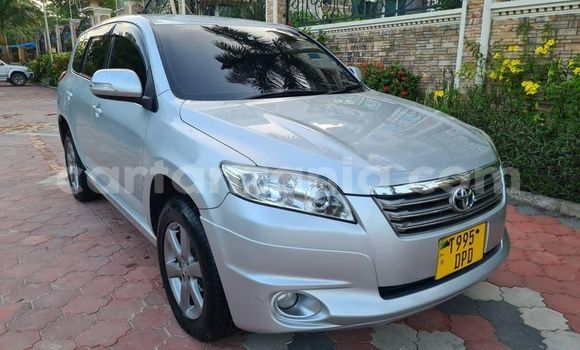 Buy Used Toyota Vanguard Silver Car in Dar es Salaam in Dar es Salaam Buy Used Toyota Vanguard Silver Car in Dar es Salaam in Dar es Salaam