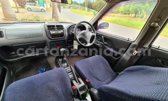 Nunua Ilio tumika Suzuki Swift Nyeupe Gari ndani ya Dar es Salaam nchini Dar es Salaam Nunua Ilio tumika Suzuki Swift Nyeupe Gari ndani ya Dar es Salaam nchini Dar es Salaam