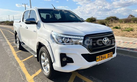 Nunua Ilio tumika Toyota Hilux Nyeupe Gari ndani ya Dar es Salaam nchini Dar es Salaam Nunua Ilio tumika Toyota Hilux Nyeupe Gari ndani ya Dar es Salaam nchini Dar es Salaam