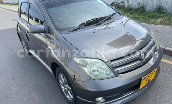 Nunua Ilio tumika Toyota IST Nyingine Gari ndani ya Dar es Salaam nchini Dar es Salaam Nunua Ilio tumika Toyota IST Nyingine Gari ndani ya Dar es Salaam nchini Dar es Salaam