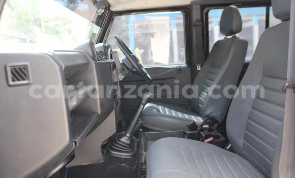 Nunua Ilio tumika Land Rover Defender Nyeusi Gari ndani ya Dar es Salaam nchini Dar es Salaam Nunua Ilio tumika Land Rover Defender Nyeusi Gari ndani ya Dar es Salaam nchini Dar es Salaam