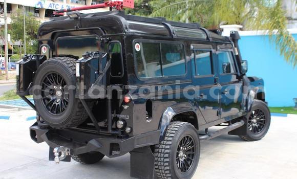 Nunua Ilio tumika Land Rover Defender Nyeusi Gari ndani ya Dar es Salaam nchini Dar es Salaam Nunua Ilio tumika Land Rover Defender Nyeusi Gari ndani ya Dar es Salaam nchini Dar es Salaam