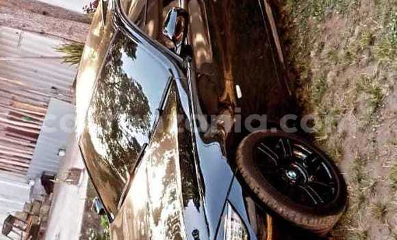 Nunua Ilio tumika BMW 3–Series Nyeusi Gari ndani ya Dar es Salaam nchini Dar es Salaam Nunua Ilio tumika BMW 3–Series Nyeusi Gari ndani ya Dar es Salaam nchini Dar es Salaam