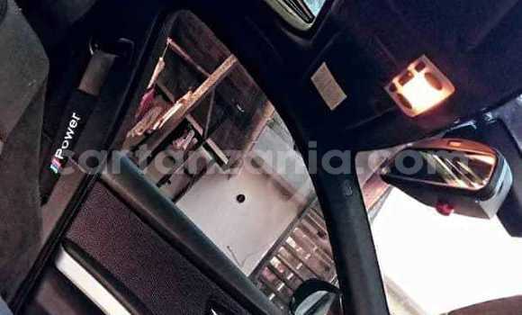 Nunua Ilio tumika BMW 3–Series Nyeusi Gari ndani ya Dar es Salaam nchini Dar es Salaam Nunua Ilio tumika BMW 3–Series Nyeusi Gari ndani ya Dar es Salaam nchini Dar es Salaam