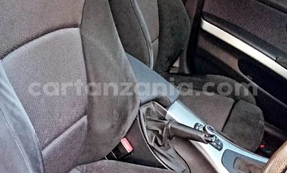 Nunua Ilio tumika BMW 3–Series Nyeusi Gari ndani ya Dar es Salaam nchini Dar es Salaam Nunua Ilio tumika BMW 3–Series Nyeusi Gari ndani ya Dar es Salaam nchini Dar es Salaam