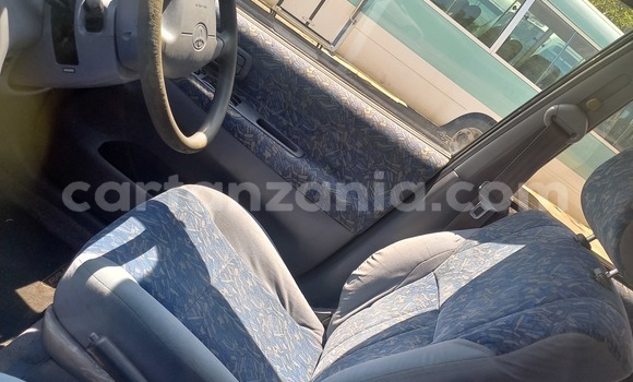 Nunua Imported Toyota Ipsum Nyekundu Gari ndani ya Dar es Salaam nchini Dar es Salaam Nunua Imported Toyota Ipsum Nyekundu Gari ndani ya Dar es Salaam nchini Dar es Salaam