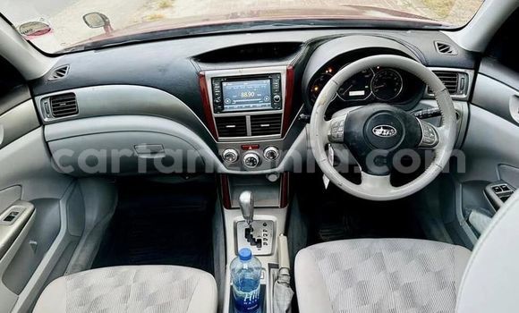 Nunua Ilio tumika Subaru Forester Nyekundu Gari ndani ya Dar es Salaam nchini Dar es Salaam Nunua Ilio tumika Subaru Forester Nyekundu Gari ndani ya Dar es Salaam nchini Dar es Salaam