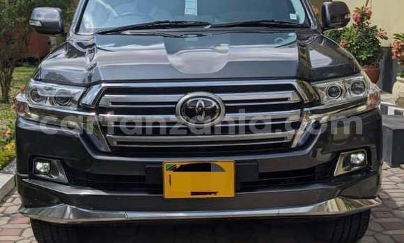 Nunua Ilio tumika Toyota Land Cruiser Nyingine Gari ndani ya Dar es Salaam nchini Dar es Salaam Nunua Ilio tumika Toyota Land Cruiser Nyingine Gari ndani ya Dar es Salaam nchini Dar es Salaam