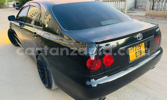 Nunua Ilio tumika Toyota Crown Nyeusi Gari ndani ya Dar es Salaam nchini Dar es Salaam Nunua Ilio tumika Toyota Crown Nyeusi Gari ndani ya Dar es Salaam nchini Dar es Salaam