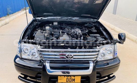 Nunua Ilio tumika Toyota Land Cruiser Prado Nyeusi Gari ndani ya Dar es Salaam nchini Dar es Salaam Nunua Ilio tumika Toyota Land Cruiser Prado Nyeusi Gari ndani ya Dar es Salaam nchini Dar es Salaam