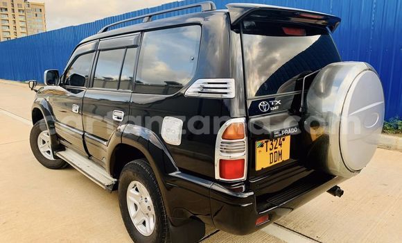 Nunua Ilio tumika Toyota Land Cruiser Prado Nyeusi Gari ndani ya Dar es Salaam nchini Dar es Salaam Nunua Ilio tumika Toyota Land Cruiser Prado Nyeusi Gari ndani ya Dar es Salaam nchini Dar es Salaam