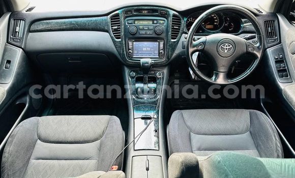 Nunua Ilio tumika Toyota Kluger Nyeusi Gari ndani ya Dar es Salaam nchini Dar es Salaam Nunua Ilio tumika Toyota Kluger Nyeusi Gari ndani ya Dar es Salaam nchini Dar es Salaam
