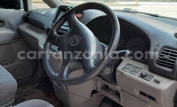 Nunua Ilio tumika Nissan Serena Fedha Gari ndani ya Dar es Salaam nchini Dar es Salaam Nunua Ilio tumika Nissan Serena Fedha Gari ndani ya Dar es Salaam nchini Dar es Salaam
