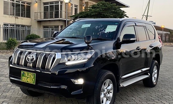 Nunua Ilio tumika Toyota Land Cruiser Prado Nyeusi Gari ndani ya Dar es Salaam nchini Dar es Salaam Nunua Ilio tumika Toyota Land Cruiser Prado Nyeusi Gari ndani ya Dar es Salaam nchini Dar es Salaam