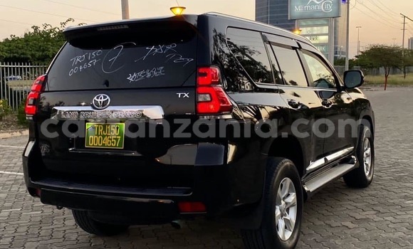 Nunua Ilio tumika Toyota Land Cruiser Prado Nyeusi Gari ndani ya Dar es Salaam nchini Dar es Salaam Nunua Ilio tumika Toyota Land Cruiser Prado Nyeusi Gari ndani ya Dar es Salaam nchini Dar es Salaam