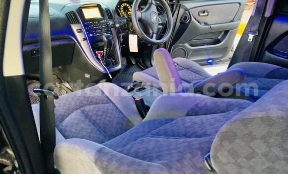 Nunua Ilio tumika Toyota Harrier Nyeusi Gari ndani ya Dar es Salaam nchini Dar es Salaam Nunua Ilio tumika Toyota Harrier Nyeusi Gari ndani ya Dar es Salaam nchini Dar es Salaam